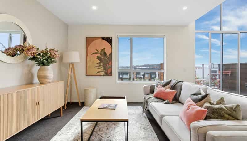 305D/160 Hobsonville Point Road, Hobsonville