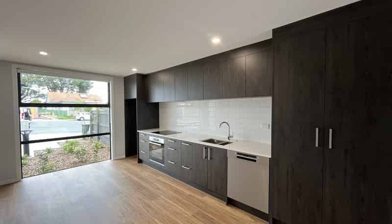 16 Dunkirk Terrace , Mount Albert