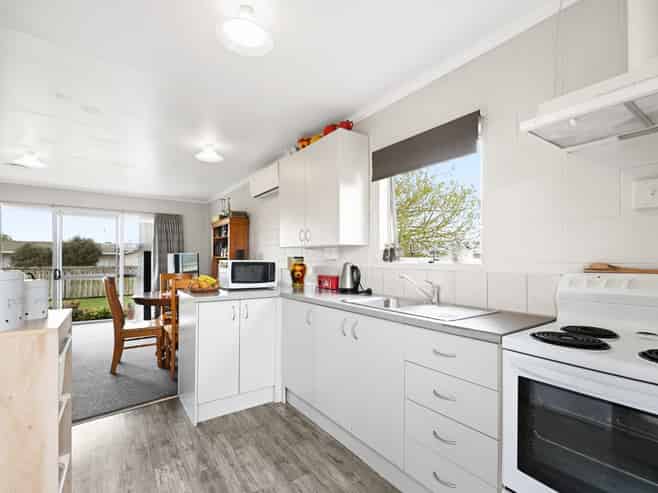 57A Saxbys Road, Deanwell