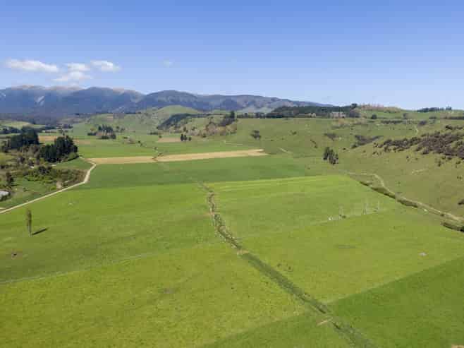 37 Karewarewa Road, Rangiwahia