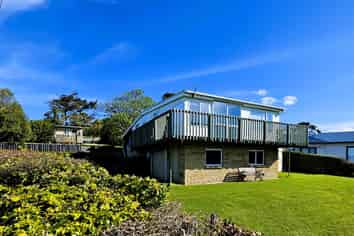 4 Poole Road, Kaka Point