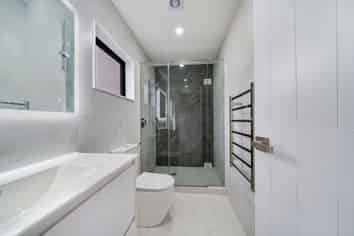 122 Don Buck Road, Massey