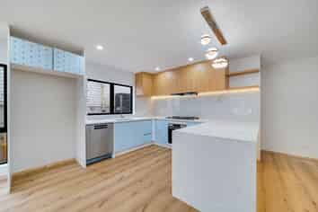 122 Don Buck Road, Massey