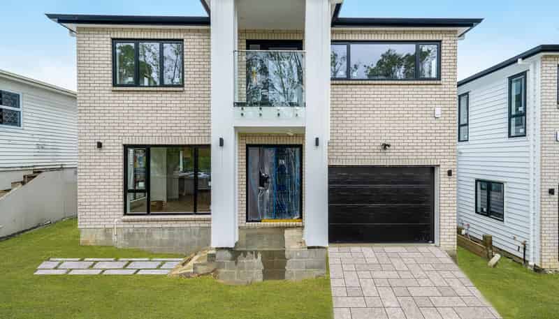 122 Don Buck Road, Massey