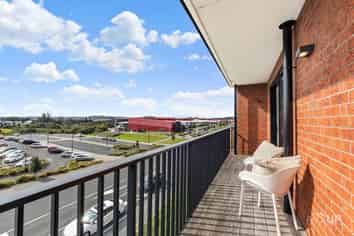 203/75 Hobsonville Point Road, Hobsonville