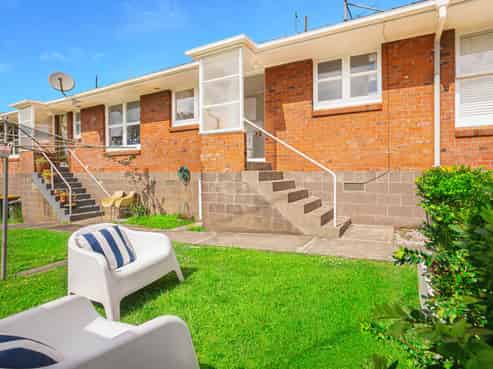 2/38 Jutland Road, Hauraki