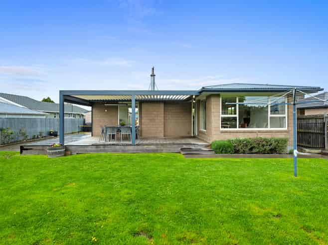 7 Ashbourne Street, Burnside