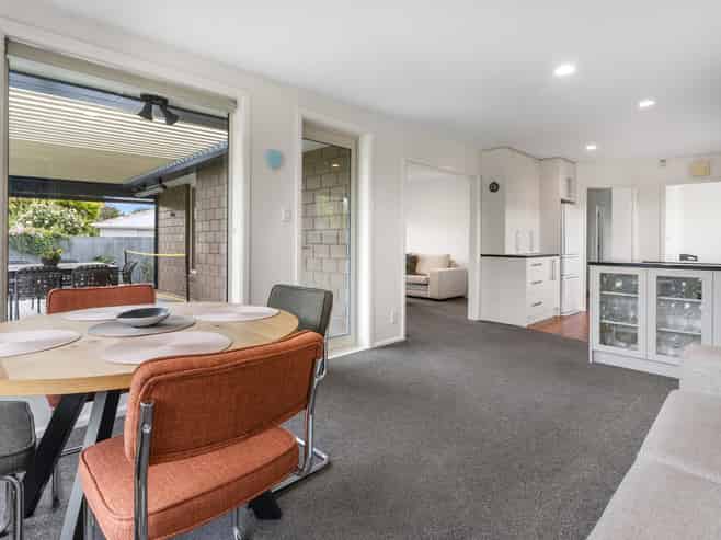 7 Ashbourne Street, Burnside