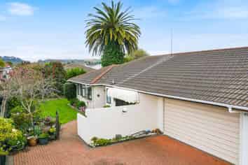 32B Seddon Street, Glenholme