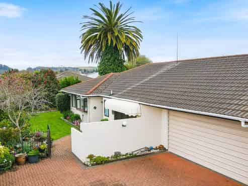 32B Seddon Street, Glenholme
