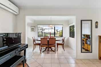 2/115 Bucklands Beach, Bucklands Beach