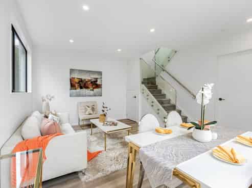 24 A-I Great South Road, Manurewa