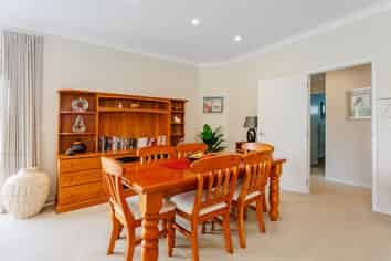 10 Bella Vista Drive, Gulf Harbour