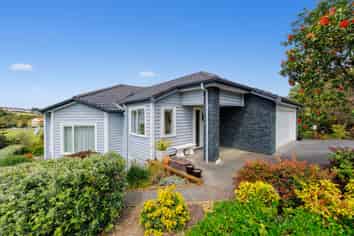 10 Bella Vista Drive, Gulf Harbour