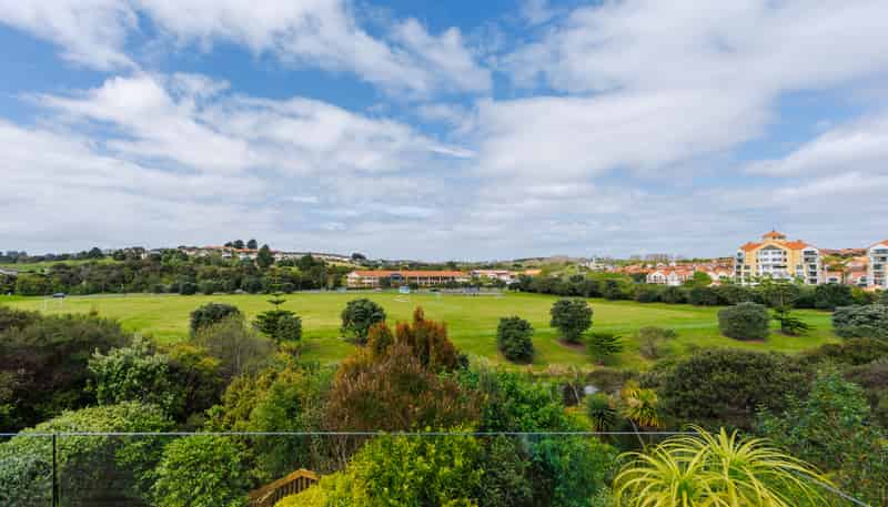 10 Bella Vista Drive, Gulf Harbour