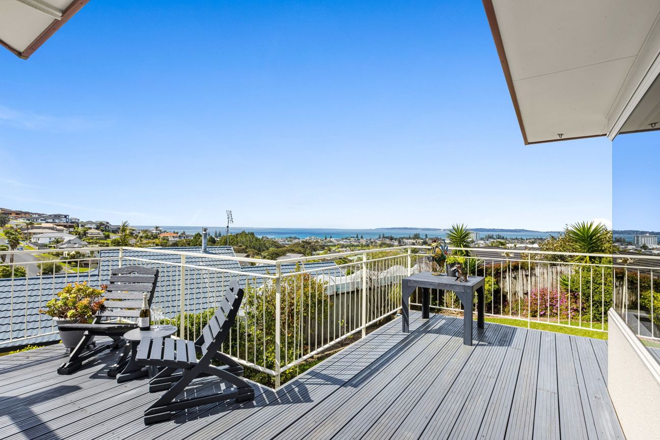 Seaviews and spaciousness in sought after Orewa – pohled 4