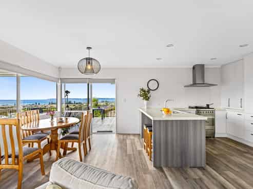 24 Grovenor Drive, Orewa