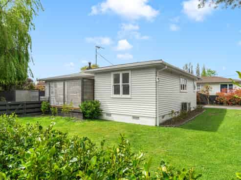 35 Richmond Road, Carterton