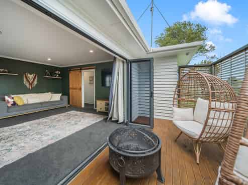 35 Richmond Road, Carterton