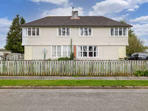 9 - 11 Hamilton Street, Pahiatua