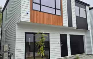 88C Sunnynook Road, Sunnynook