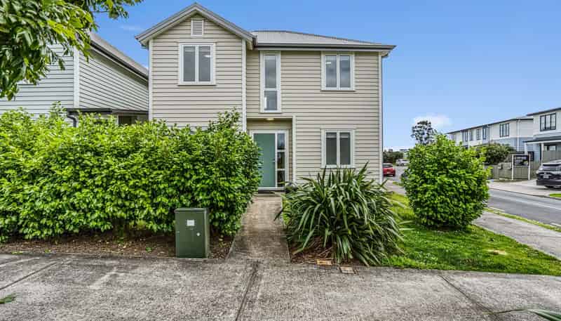 2 Saddleback Crescent, Papakura
