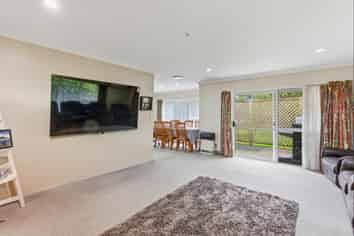 35 Spackman Crescent, Paraparaumu