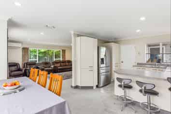 35 Spackman Crescent, Paraparaumu