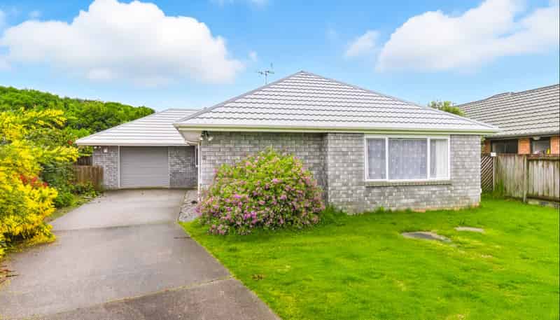 35 Spackman Crescent, Paraparaumu
