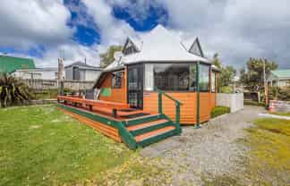 17A and 17 Ti Kouka Place, Ohakune