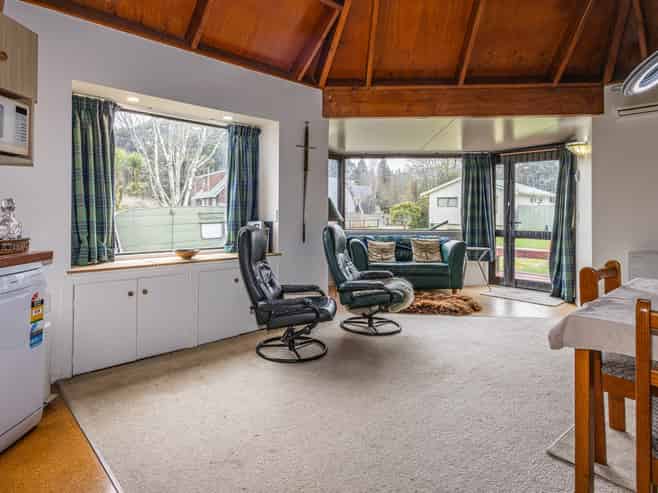 17A and 17 Ti Kouka Place, Ohakune