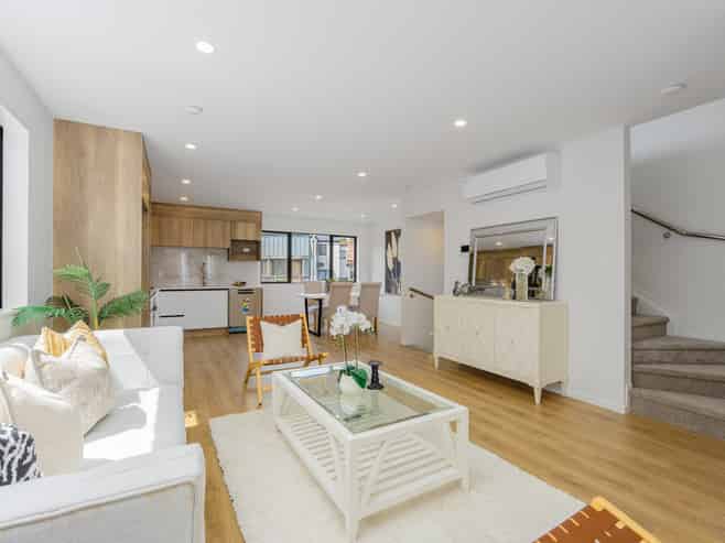 3/6 Woodhouse Place, West Harbour