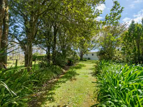 4266 State Highway 10, Taipa