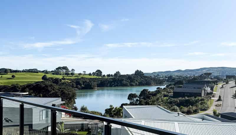 15 Maataitai Road, Raglan
