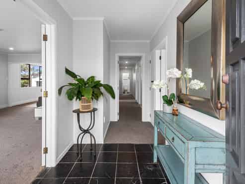 8 Cambridge Street, Kamo