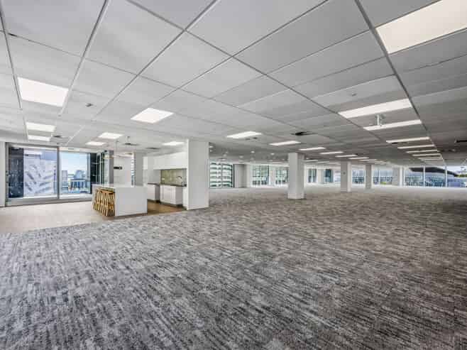 Premium green-rated office