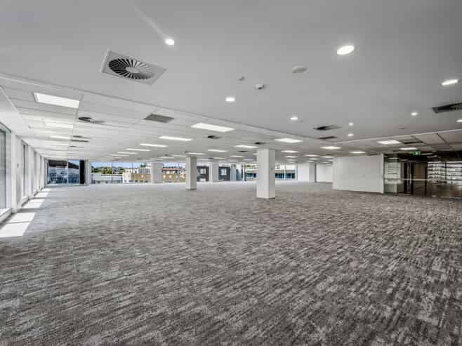 Premium green-rated office