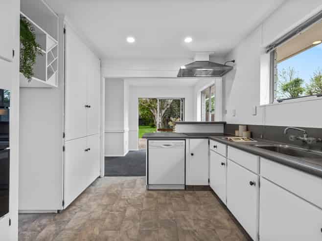 88 Inwoods Road, Parklands
