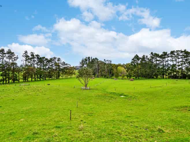 91B Estuary View Road, Waiau Pa
