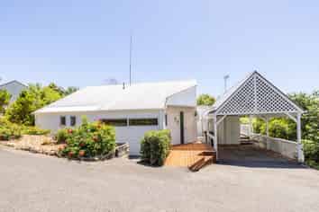 2/41 Omarunui Road, Waiohiki