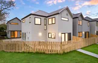 60A Fitzherbert Avenue, West Harbour