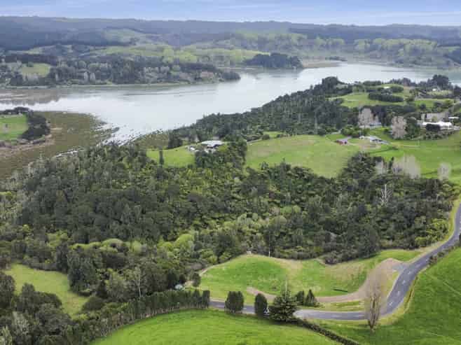 139 Paparoa Road, Whakatane