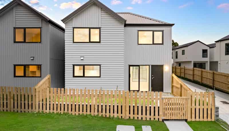 60D Fitzherbert Avenue, West Harbour