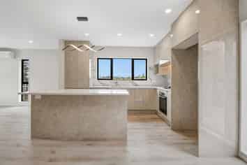 34A Lorikeet Place, Unsworth Heights