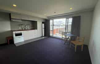 2j/3 Keystone Avenue, Mount Roskill