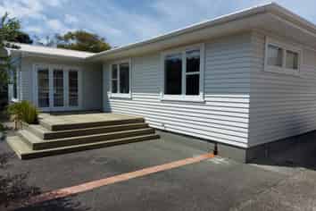 8 Whanganui Street, Miramar
