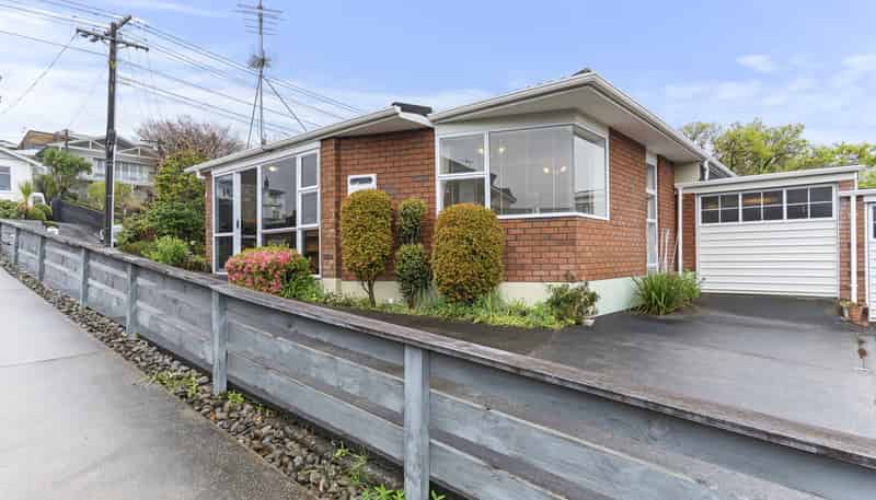 8 Burns Street, Westown