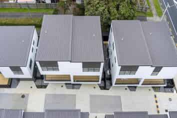 24A Great South Road, Manurewa