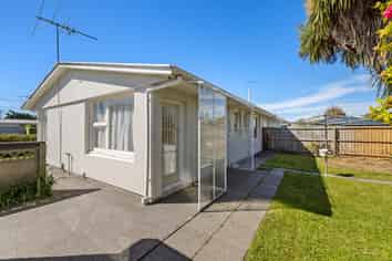 1A Quinns Road, Shirley