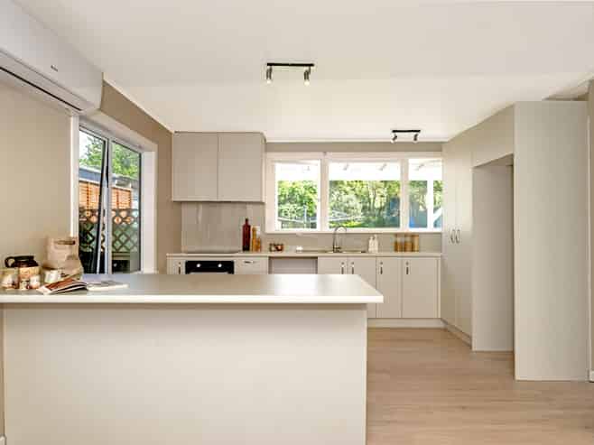 8 Massey Road, Mangapapa